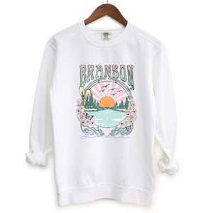 Branson Scenery, White Sweatshirt (Size Small), Graphic Shirts